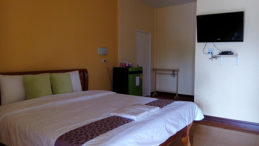 Sangtong Beach Resort Laem Sing Εξωτερικό φωτογραφία