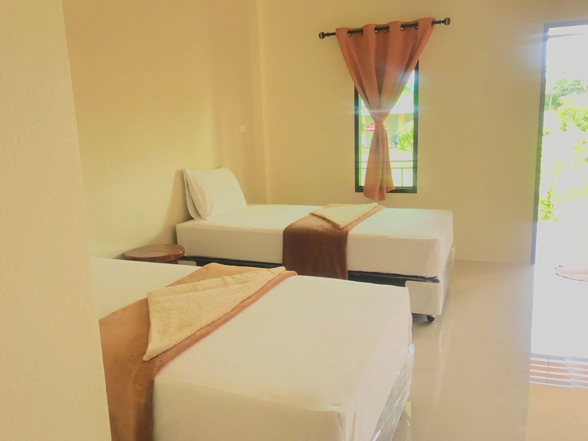 Sangtong Beach Resort Laem Sing Εξωτερικό φωτογραφία