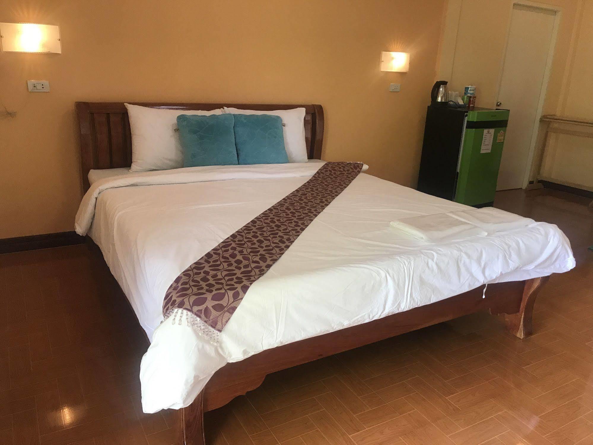 Sangtong Beach Resort Laem Sing Εξωτερικό φωτογραφία