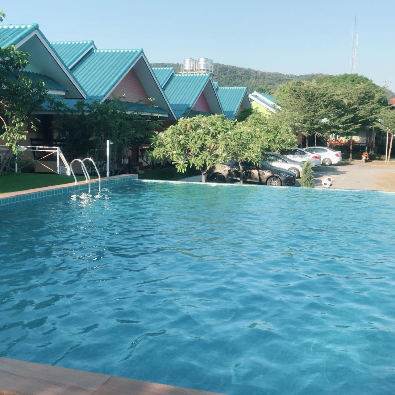 Sangtong Beach Resort Laem Sing Εξωτερικό φωτογραφία